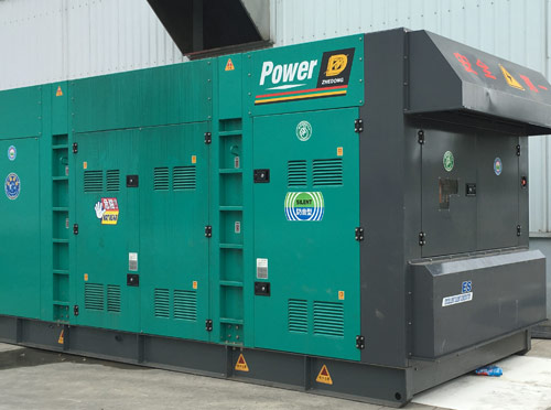 延庆升级发电机组的过程中需要注意哪些安全事项？