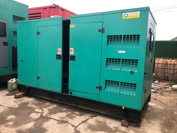 延庆怎样合理控制磷酸铁锂蓄电池的充放电倍率以延长其使用寿命？